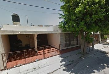 Casa en  Avenida Sabinos, Jardines De California, 27240 Torreón, Coahuila, México