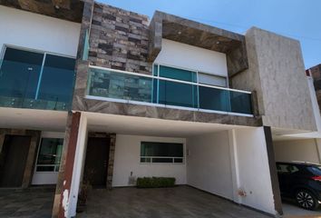 Casa en fraccionamiento en  Cholula De Rivadabia Centro, San Pedro Cholula