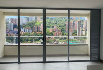 Apartamento en  Poblado, Medellín