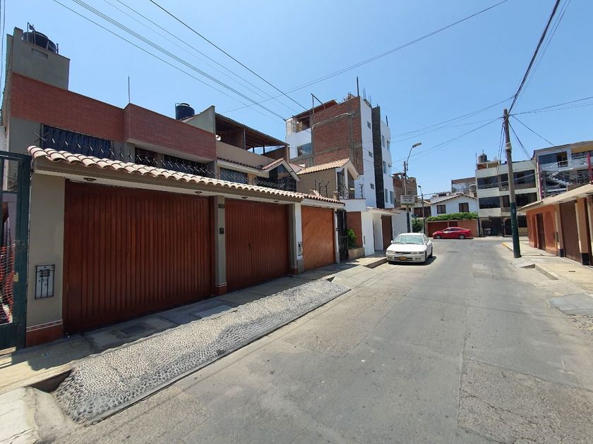 Casa en venta Calle Cronos, Sagitario, Santiago De Surco, Perú