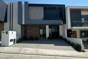 Casa en condominio en  Cañadas Del Bosque, Morelia, Michoacán