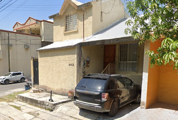 Casa en  Calle Cerrada Sendero Encantado, Residencial La Hacienda, Monterrey, Nuevo León, México