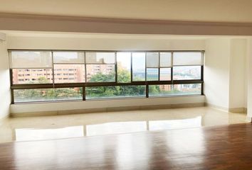 Apartamento en  Poblado, Medellín