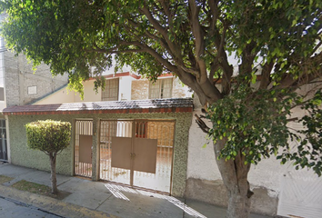 Casa en  Av. Bosques De Asia 12, Mz 015, Bosques De Aragon, 57170 Cdad. Nezahualcóyotl, Méx., México