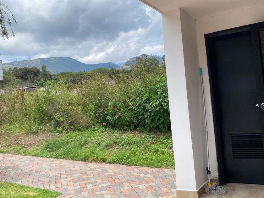 venta Terreno Comercial en Tumbaco, Quito (J049) icasas.ec