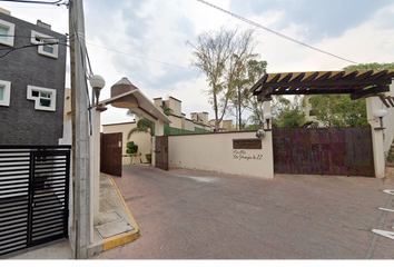 Casa en fraccionamiento en  Av. Las Granjas, Capistrano, Cdad. López Mateos, Méx., México