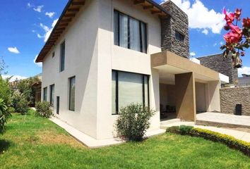 Casa en  San Antonio, Quito