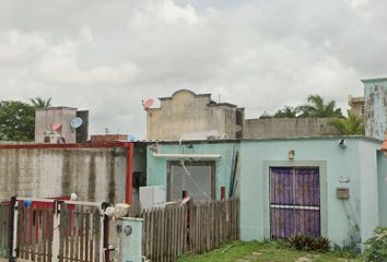 Casa en fraccionamiento en  Circuito Hacienda La Gavia Sm 201, Hacienda Real Del Caribe, Cancún, Quintana Roo, México
