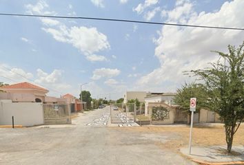 Casa en  Dr. Héctor De La Fuente Rodríguez, Bugambilias, Monclova, Coahuila De Zaragoza, México