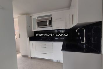 Apartamento en  Comuneros 1 (la Frontera), Medellín