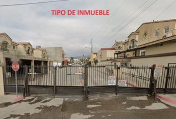 Casa en condominio en  Belfort 4, Urbi Quinta Marsella, Murua Oriente, Tijuana, Baja California, México