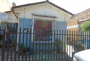 Casa en  Avenida San Manuel, Curacavi, Curacaví, Chile