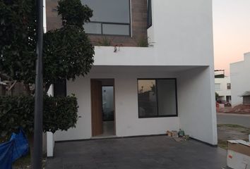 Casa en fraccionamiento en  Fraccionamiento Cumbres Residencial, Carretera Federal México-puebla, Cuanalá, Puebla, México