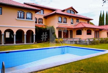 Casa en  Urbanización Vista Hermosa, Isidro Ayora, Quito, Ecuador