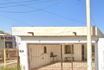 Casa en  C. Ciprés, Colinas De San Juan(colinas De La Morena), 67262 Cdad. Benito Juárez, N.l., México