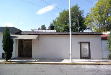 Casa en fraccionamiento en  Paseo Vista Hermosa No. 5, Bosques De Atoyac, Puebla De Zaragoza, Puebla, México