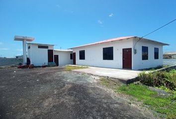 Casa en  22wq+q38, Puerto Villamil, Ecuador