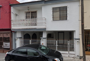 Casa en  3a. Avenida 1616, Arboledas De Nueva Linda Vista, 67129 Guadalupe, N.l., México