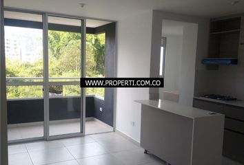 Apartamento en  Centro Comercial Aves María, Calle 75 Sur, Sabaneta, Antioquia, Colombia