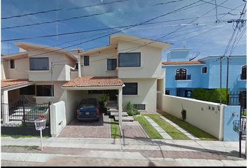 Casa en  Cerro Del Agua 1-300, Colinas Del Cimatario, Santiago De Querétaro, Querétaro, México