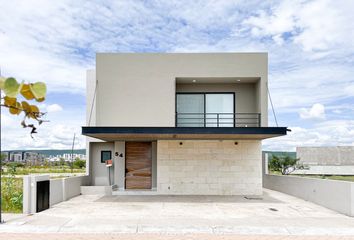 Casa en fraccionamiento en  Parque Central Lomas Del Campanario Norte, Santiago De Querétaro, Querétaro, México