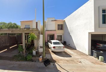 Casa en  Fundadores Residencial, Av. Nueva Galicia, Guasave, Sinaloa, México