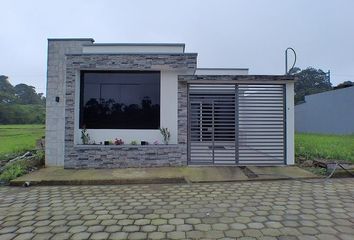 Casa en  Bombolí, Santo Domingo