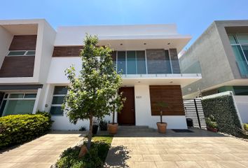 Casa en condominio en  Calle Aldama 206, Fraccionamiento La Rioja, Tlajomulco De Zúñiga, Jalisco, 45645, Mex