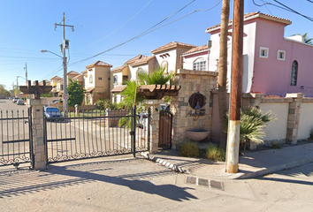 Casa en condominio en  Cerrada Antigua 1765, Privada Antigua, Rancho La Bodega, Mexicali, Baja California, México