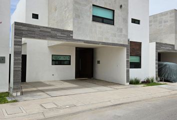 Casa en  De Los Arboles, Ampliacion Senderos, Ampliación Senderos, Torreón, Coahuila De Zaragoza, México