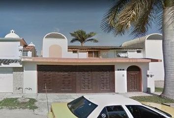 Casa en fraccionamiento en  Manati, Los Delfines, Puerto Vallarta, Jalisco, México