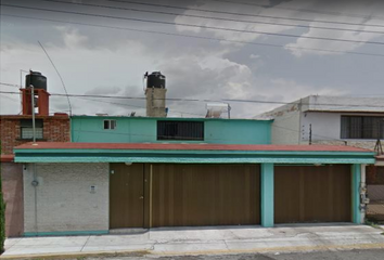 Casa en  Ciruelos 101, Mz 034, Casa Blanca, San Jerónimo Chicahualco, Estado De México, México