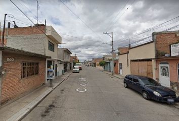 Casa en fraccionamiento en  Calle De La Parra, Flores Magon Sur, Irapuato, Guanajuato, México