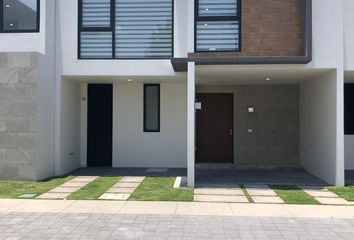 Casa en condominio en  San Mateo Otzacatipan, Toluca