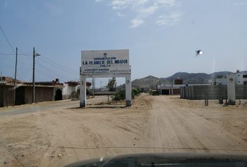 Terreno en  L, Chilca, Perú