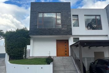 Casa en  Tola Chica, Tumbaco, Quito, Ecuador