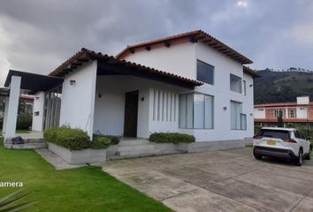 Casa en  Chinácota, Norte De Santander, Colombia
