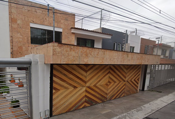 Casa en  Luis Cabrera 13, Cd. Satélite, 53100 Naucalpan De Juárez, Méx., México