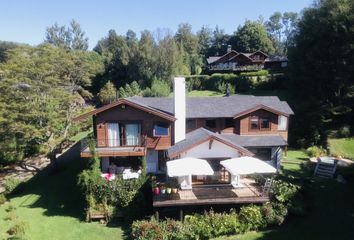 Casa en  Condominio Parque Del Lago - Ruta 199, Villarrica, Chile