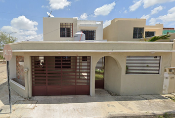 Casa en  Girasoles De Opichen, C. 97, Fraccionamento Girasoles De Opichen, Mérida, Yucatán, México