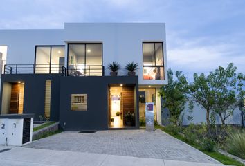 Casa en condominio en  Zibatá, Querétaro, México