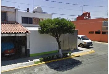 Casa en  Avenida Valle Hermoso No. 34, Estado De México, México