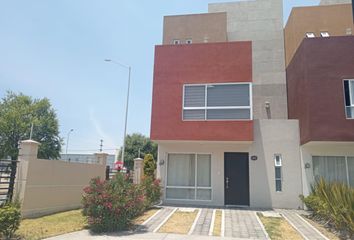Casa en fraccionamiento en  Las Misiones Ii Consorcio Ara, Mz 001, Toluca De Lerdo, Estado De México, México