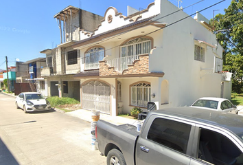 Casa en  Tulipanes, Blancas Mariposas, Villahermosa, Tabasco, México