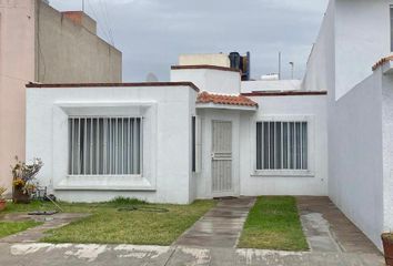 Casa en fraccionamiento en  Paseo De Los Tulipanes, Orquídea, San Luis Potosí, México