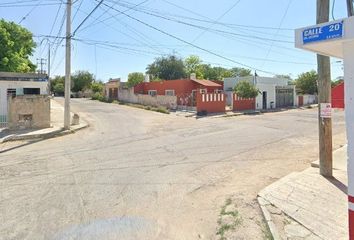 Casa en  Calle 20, Azcorra, 97177 Mérida, Yucatán, México