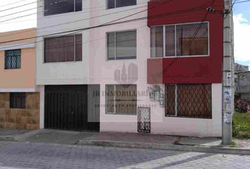 Departamento en  Marianitas, Calderón, Quito