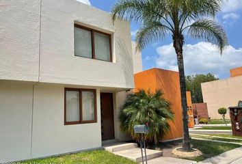 Casa en  El Pueblito, Querétaro, México