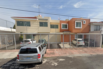 Casa en  Calle Volcan Paricutin, Colli Urbano, Zapopan, Jalisco, México
