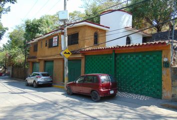 Casa en  Calle De Los Doctores 16, Joyas De Agua, Jiutepec, Morelos, 62556, Mex
